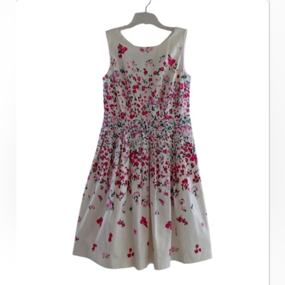 Talbots Floral Pleated Rose Garden Fit & Flare Cotton Dress, size 2 - Picture 2 of 16